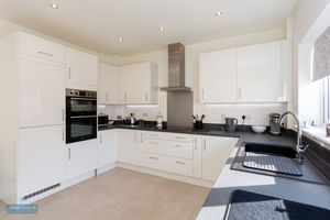 Kitchen- click for photo gallery